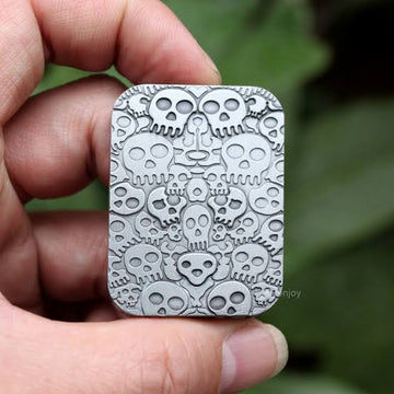skull pattern push card