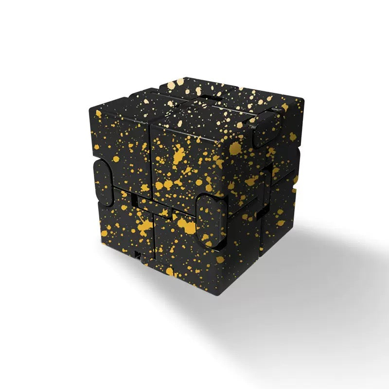 Infinity cube